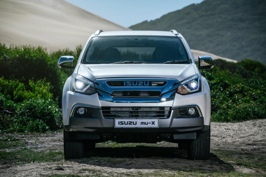  Isuzu MU-X 2018 года  (ZA) (фото 30 из 40)